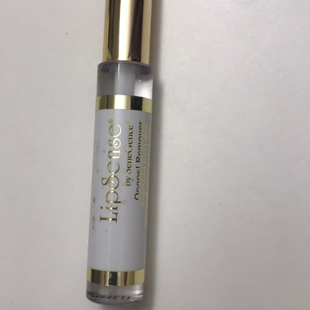 Lipsense oops remover